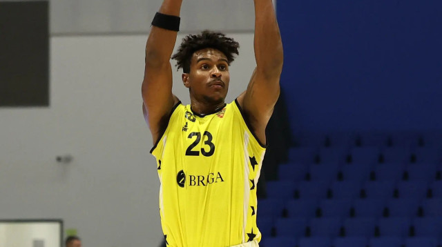 שחקן אליצור נתניה, אוטיס פרייז'ר (צילום: דני מרון)