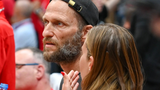 דורון שפר, כדורסלן עבר (צילום: ברני ארדוב)