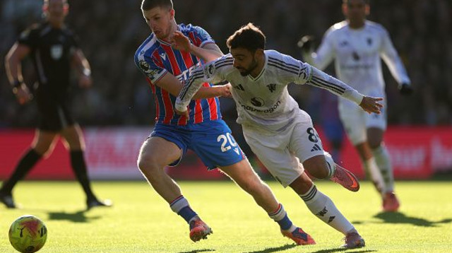 ברונו פרננדש מול אדם וורטון (צילום: Julian Finney)