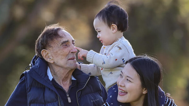  ג'ון לוין, יאניינג לו וגאבי (צילום: רשתות חברתיות)