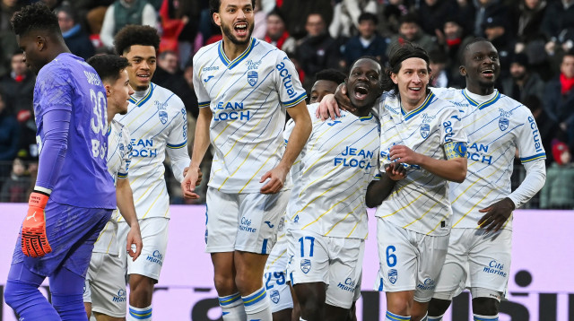 שחקני לוריין חוגגים (צילום: GettyImages, JEAN-FRANCOIS MONIER/AFP)