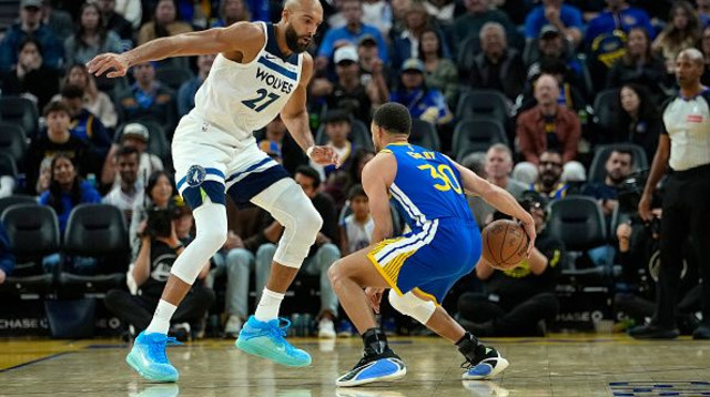 סטפן קרי מול רודי גובר (צילום: Getty images)