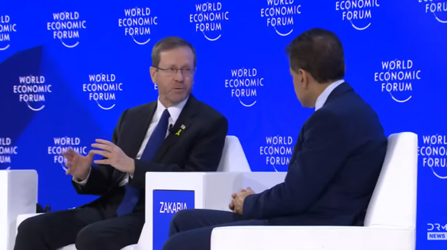 נשיא המדינה יצחק הרצוג בראיון ל-CNN בפורום הכלכלי בדאבוס (צילום: צילום מסך יוטיוב)