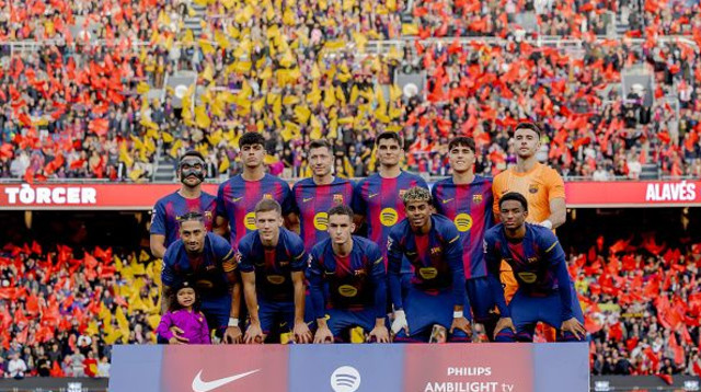 שחקני ברצלונה (צילום: Gettyimages)