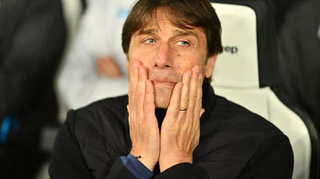 אנטוניו קונטה מאמן נאפולי (צילום: Marco Mantovani)