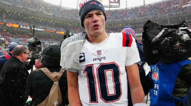 קר רוח בקור מקפיא. מיי (צילום: רויטרס)