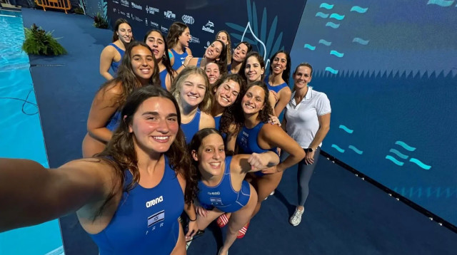 שחקניות נבחרת ישראל בכדורמים (צילום: אתר רשמי, איגוד הכדורמים)