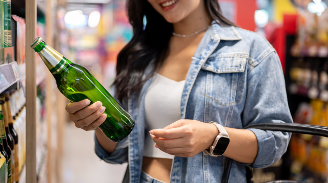 סכנות בשתייה חריפה (צילום: שאטרסטוק)