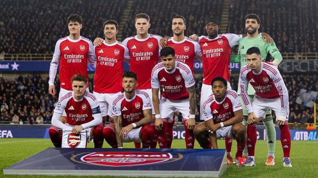 שחקני ארסנל (צילום: Soccrates Images)