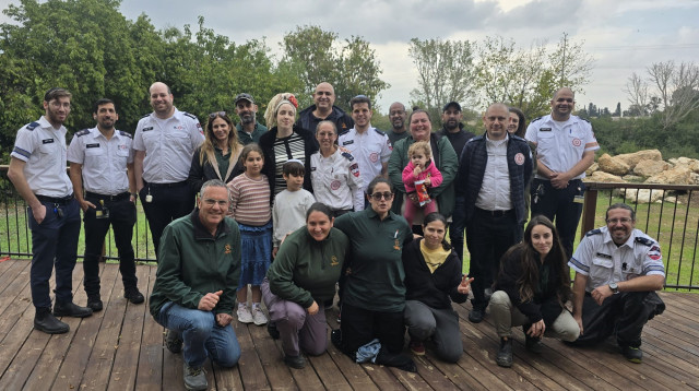 עובדי ספארי הוכשרו כחובשים ומתנדבי מד"א (צילום: דוברות הספארי)