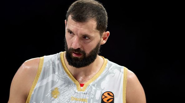 ניקולה מירוטיץ' (צילום: Ion Alcoba Beitia/Getty Images)