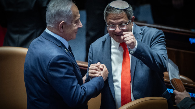 איתמר בן גביר ובנימין נתניהו (צילום: יונתן זינדל פלאש 90)