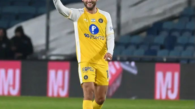 "אולי יש לי יותר אמביציה להבקיע…". ואן אובריים (צילום: ברני ארדוב)