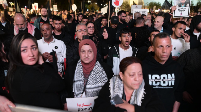 עצרת למען מיגור האלימות בחברה הערבית (צילום: אבשלום ששוני)