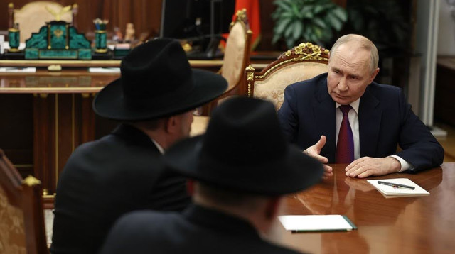 פגישת פוטין והרב הראשי של רוסיה (צילום: לשכת נשיא רוסיה)