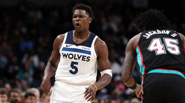 אנתוני אדוארדס שחקן מינסוטה טימברוולבס (צילום: GettyImages)