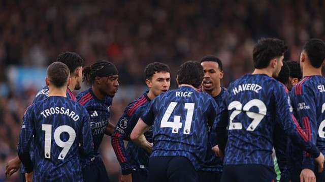 שחקני ארסנל (צילום: Getty images)