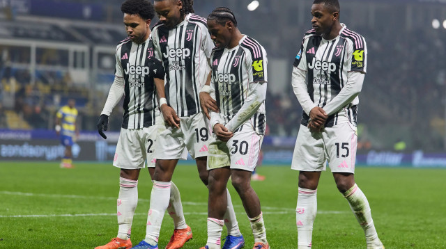 שחקני יובנטוס חוגגים (צילום: GettyImages, Ciancaphoto Studio)