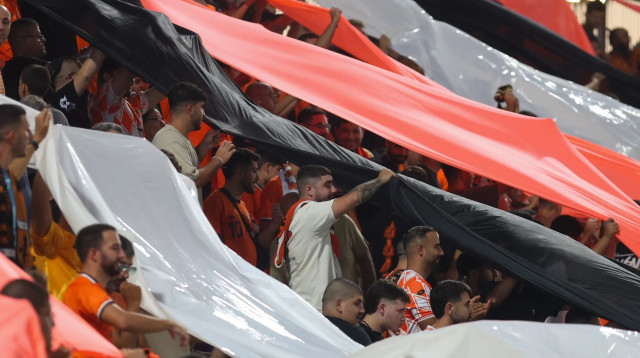 אוהדי בני יהודה (צילום: קובי אליהו)