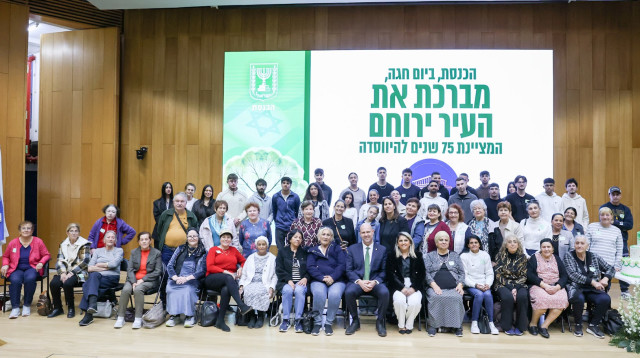 משלחת מירוחם בכנסת (צילום: דוברות מועצת ירוחם)