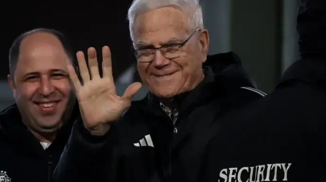 נחוש למכור. יעקב שחר (צילום: קובי אליהו)