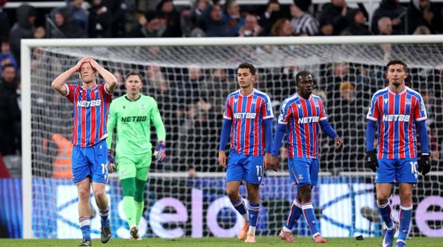 שחקני קריסטל פאלאס מאוכזבים (צילום: George Wood)