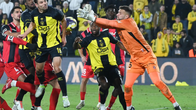 נדב זמיר, שוער הפועל ירושלים (צילום: ברני ארדוב)