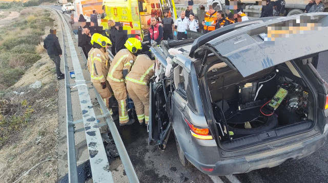 תיעוד מזירת התאונה הקשה (צילום: דוברות כיבוי והצלה)