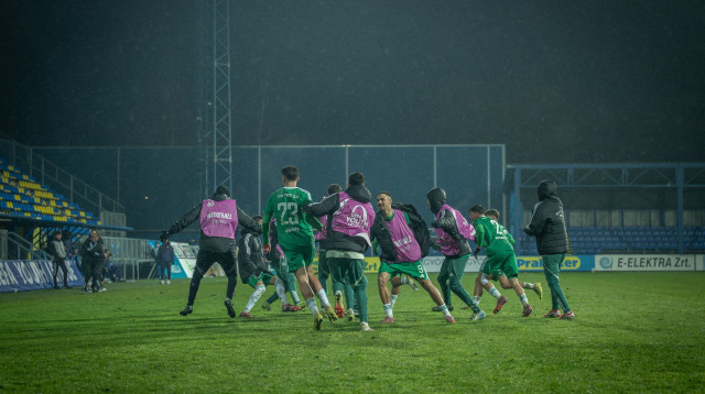 שחקני הנוער של מכבי חיפה בטירוף (צילום: האתר הרשמי של מכבי חיפה)