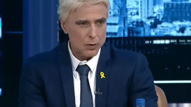 יאיר לפיד. חיקויי בתוכנית ארץ נהדרת (צילום: צילום מסך)