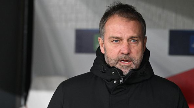 האנזי פליק מאמן ברצלונה (צילום: MICHAL CIZEK)