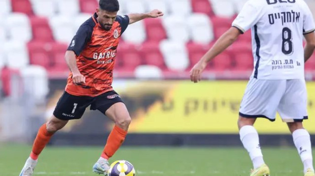 גם כפר שלם בתמונה. יובל אשכנזי (צילום: מאור אלקסלסי)