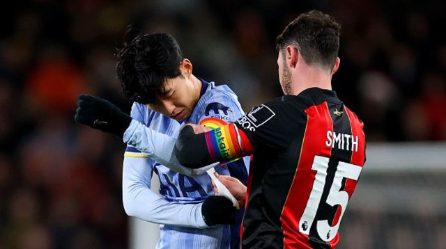 יונג מין סון ואדם סמית' (צילום: Michael Steele)