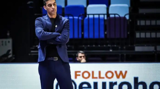 הפור נפל? שמיר (צילום: פיב"א, ליגת האלופות בכדורסל)