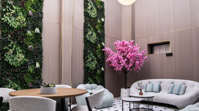 לובי מלון הרצל  (צילום: סנאפ)