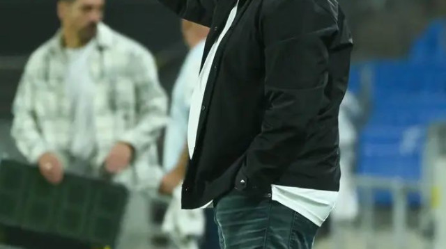 רעשי רקע סביב שחקנים. שי ברדה (צילום: ברני ארדוב)