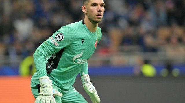 עומרי גלזר במדי הכוכב האדום (צילום: Getty images)