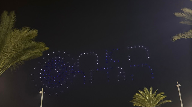 חשיפת תאריך העונה החדשה של האח הגדול במהלך מופע רחפנים (צילום: יחצ)