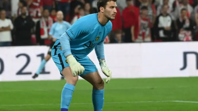 יהונתן עוזר (צילום: ברני ארדוב)