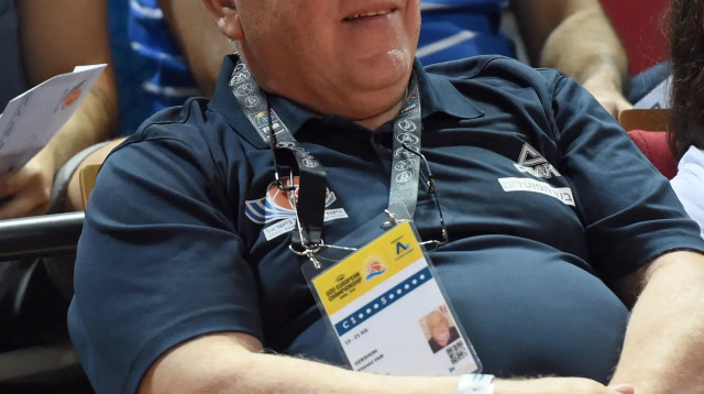 פיני גרשון מנהל מקצועי נבחרת העתודה (צילום: ברני ארדוב)