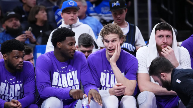 שחקני יוטה ג'אז לאורי מארקנן, ג'ארן ג'קסון ג'וניור (צילום: GettyImages, Rich Storry)