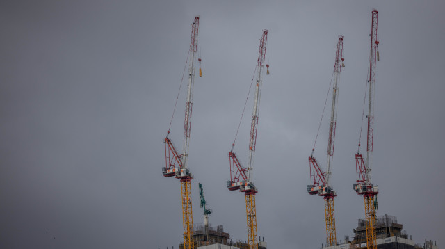 נדל"ן בישראל - מנופים באתרי בנייה (צילום: חיים גולדברג פלאש 90)