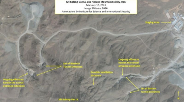 צילומי לווין של "הר הפיקאקס" באיראן (צילום: מכון ISIS)