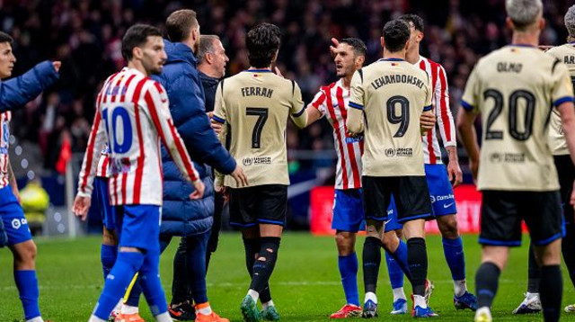 שחקני ברצלונה ואתלטיקו מדריד (צילום: gettyimages)