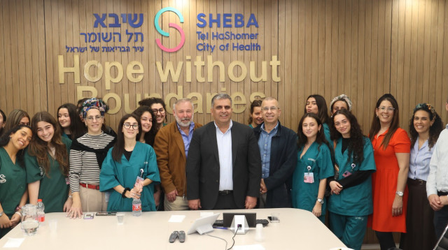 גרעין חדש ומרגש של בנות שירות לאומי (צילום: יחידת הצילום שיבא)