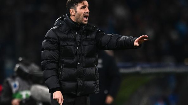 ססק פברגאס, מאמן קומו (צילום: Getty images)