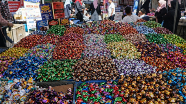 ממתקים ברצועת עזה (צילום: רשתות ערביות)