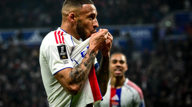 קורנטן טוליסו שחקן ליון חוגג שער (צילום: GettyImages, OLIVIER CHASSIGNOLE/AFP)