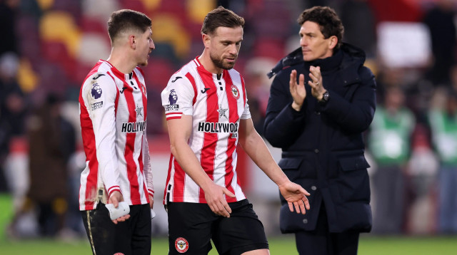 שחקני ברנטפורד (צילום: GettyImages, Ryan Pierse)