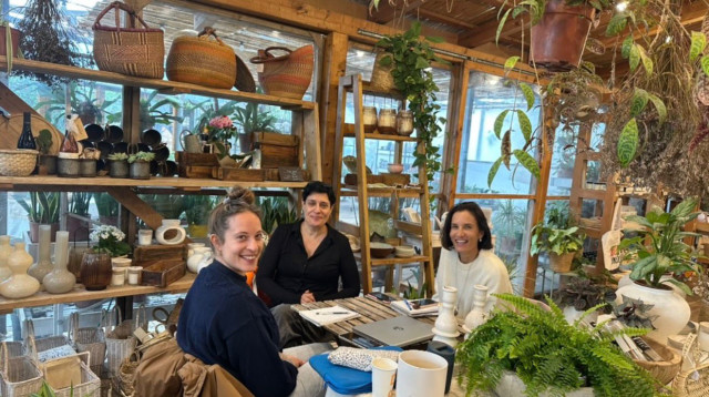 אנשי צוות "חאן איזון" מעמותת איזון  (צילום: עמותת איזון)